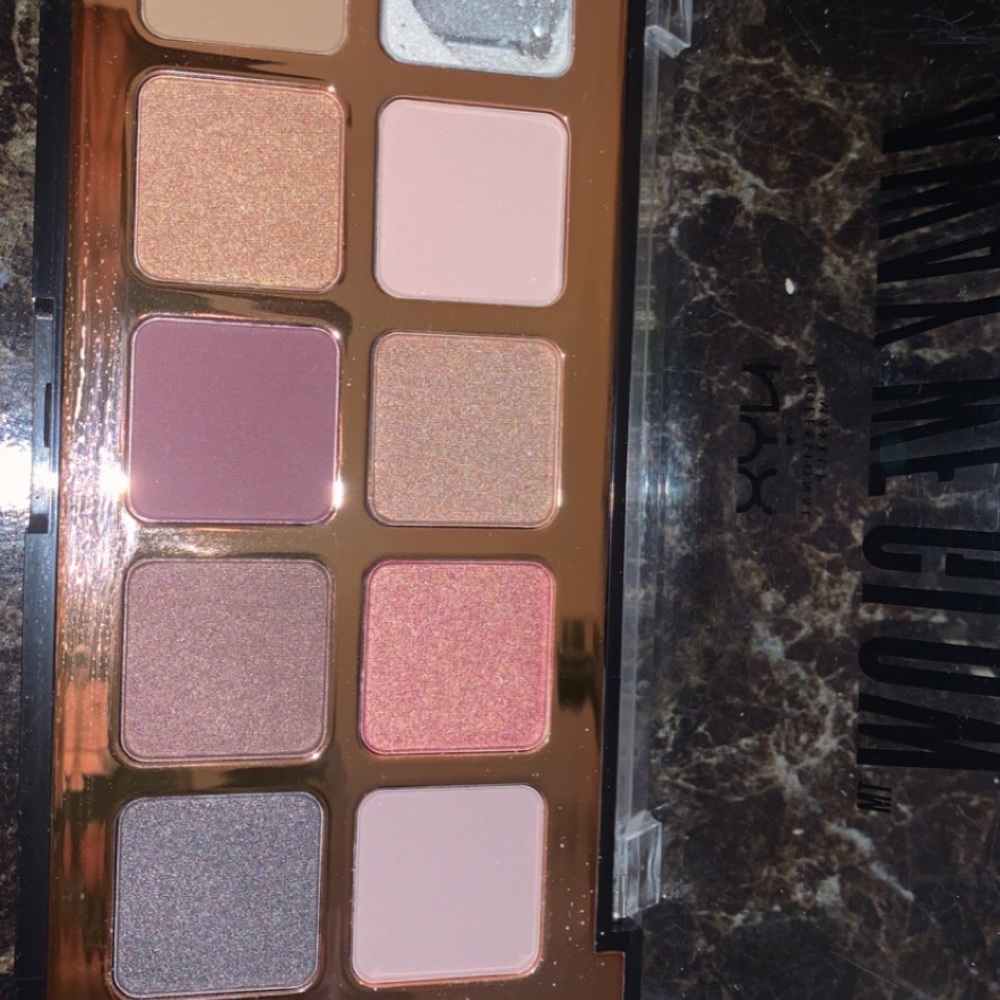Nyx eyeshadow